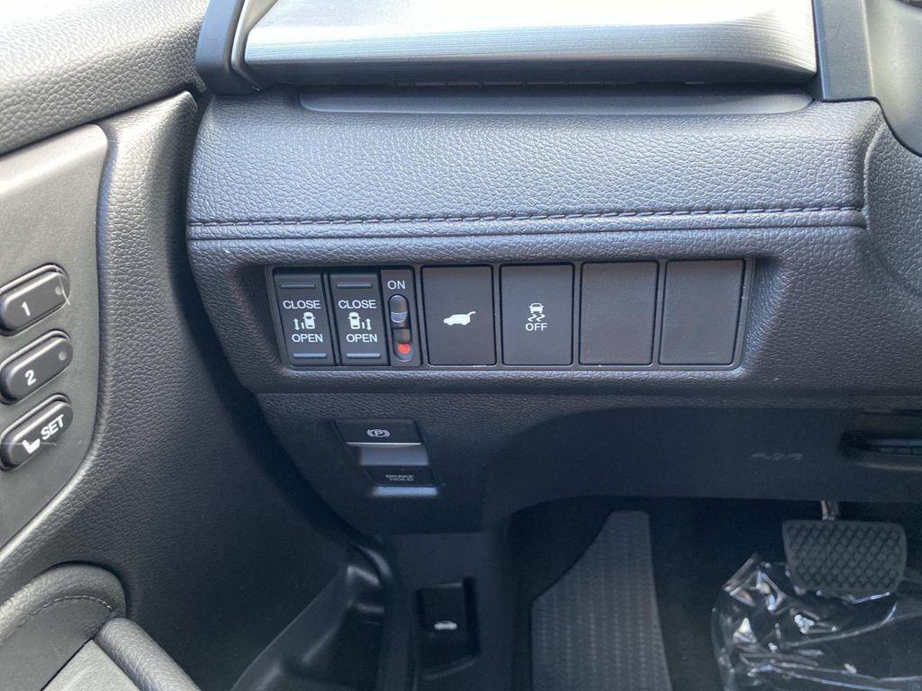 new 2026 Honda Odyssey car, priced at $44,290