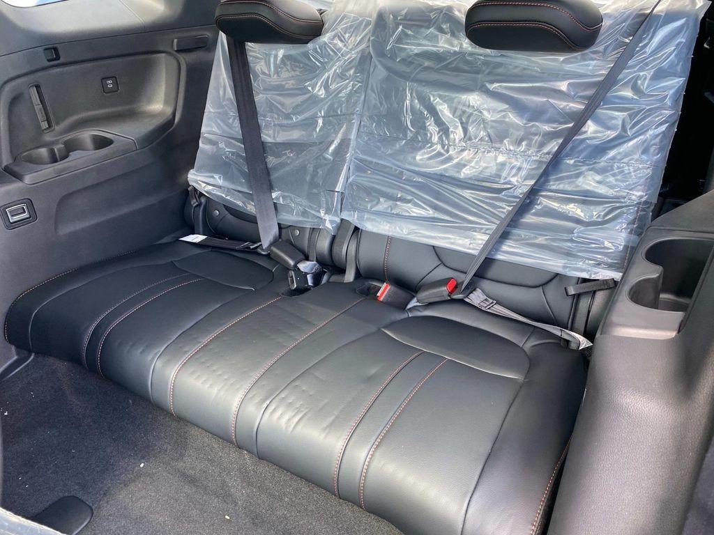new 2025 Honda Pilot car, priced at $50,850