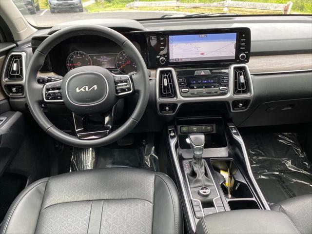 used 2022 Kia Sorento car, priced at $29,920
