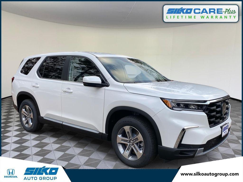 new 2025 Honda Pilot car, priced at $47,550