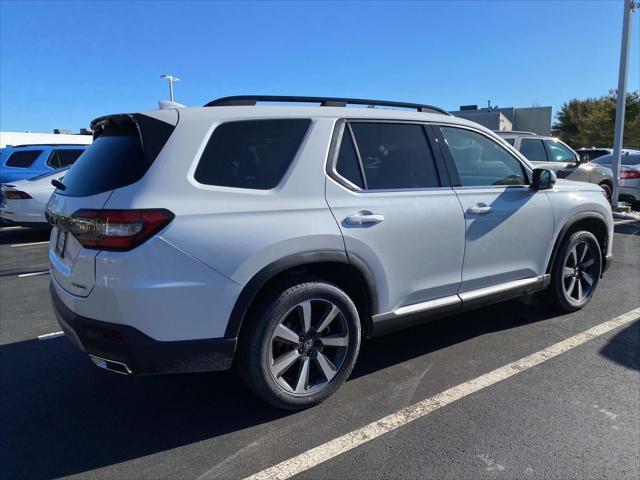 new 2025 Honda Pilot car, priced at $51,505