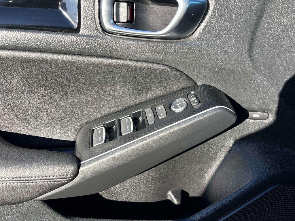 used 2025 Honda Civic Hybrid car, priced at $31,317