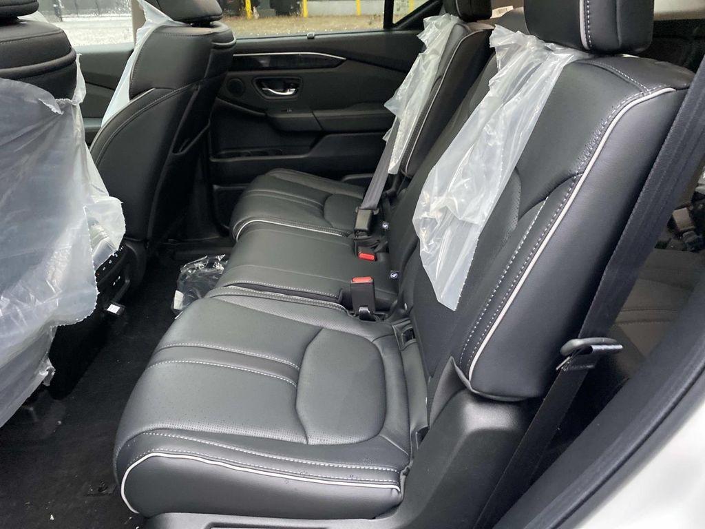 new 2025 Honda Pilot car, priced at $55,030