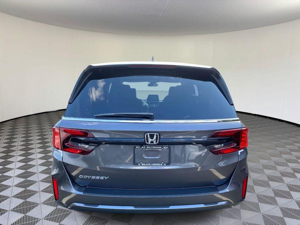 new 2026 Honda Odyssey car, priced at $44,290
