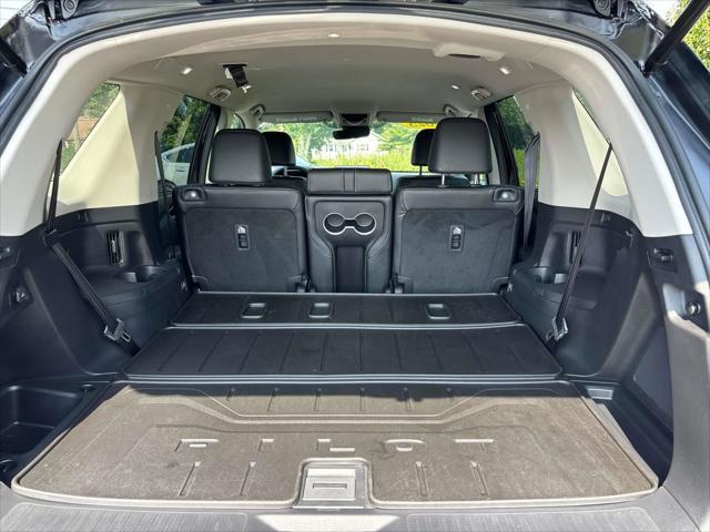 used 2025 Honda Pilot car, priced at $43,912
