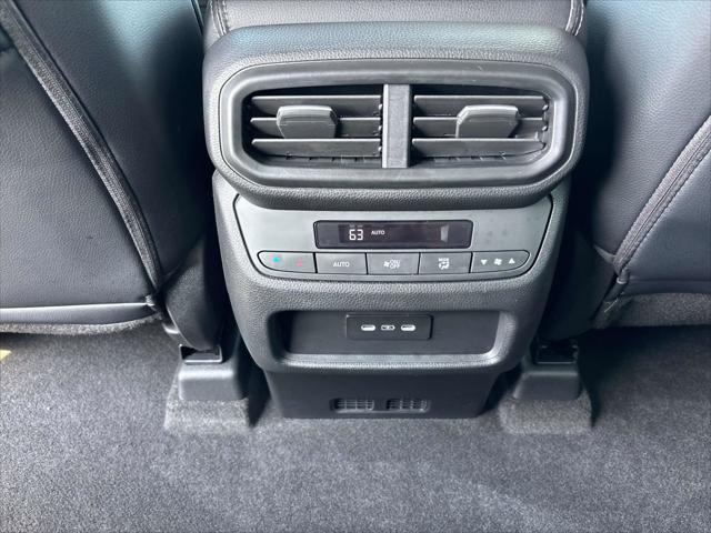 used 2025 Honda Pilot car, priced at $43,912