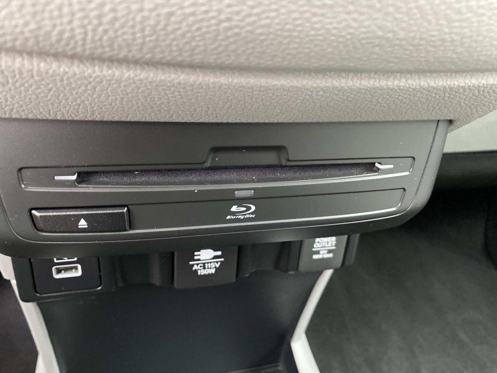 used 2024 Honda Odyssey car, priced at $41,847