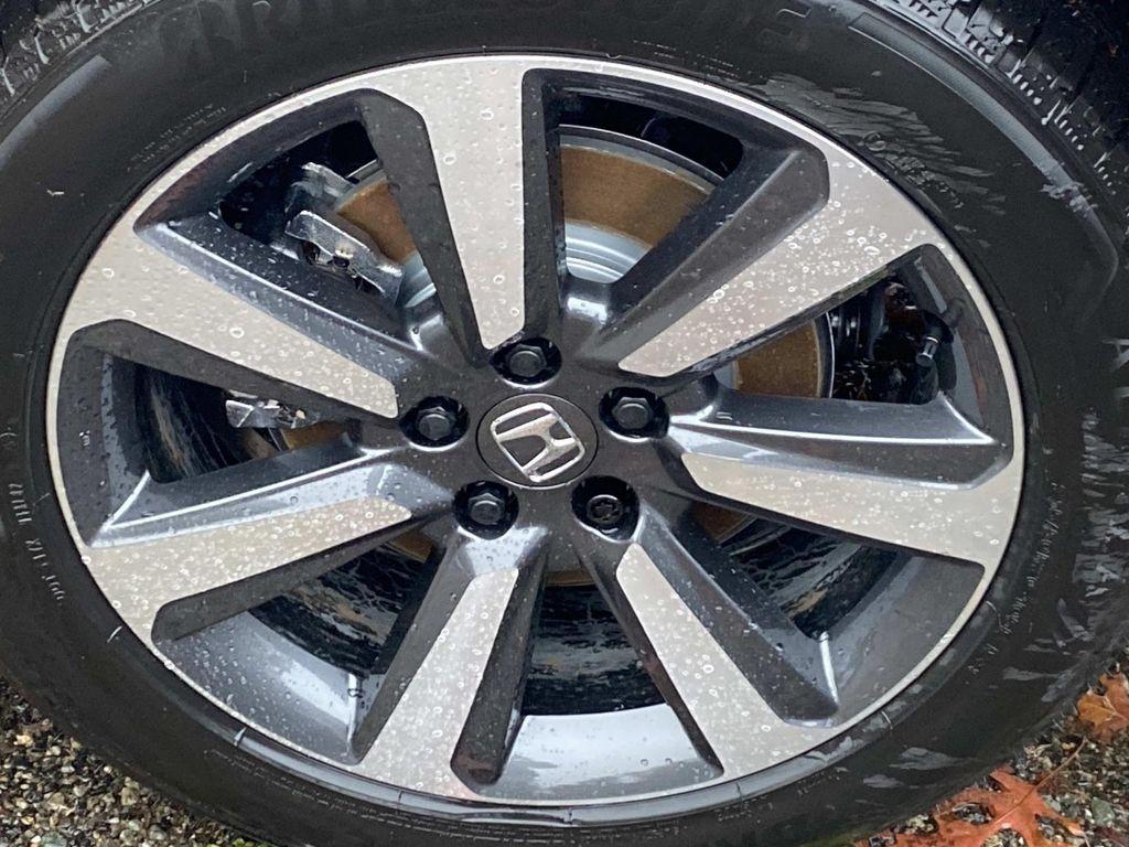 new 2025 Honda Pilot car, priced at $51,550