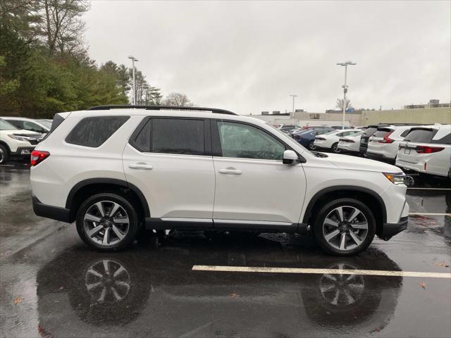 new 2025 Honda Pilot car, priced at $54,930