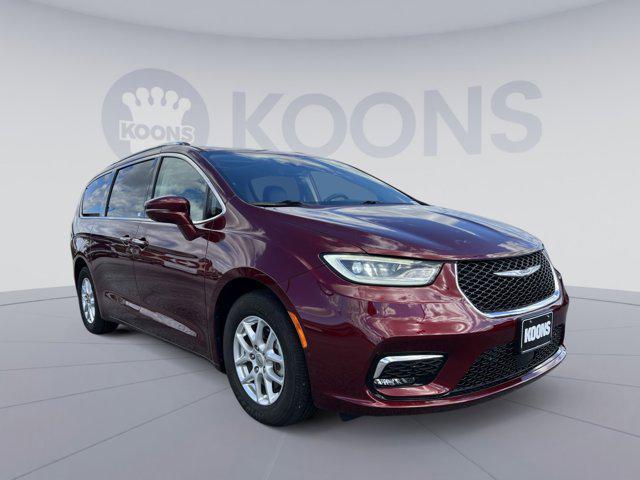 used 2021 Chrysler Pacifica car, priced at $25,000