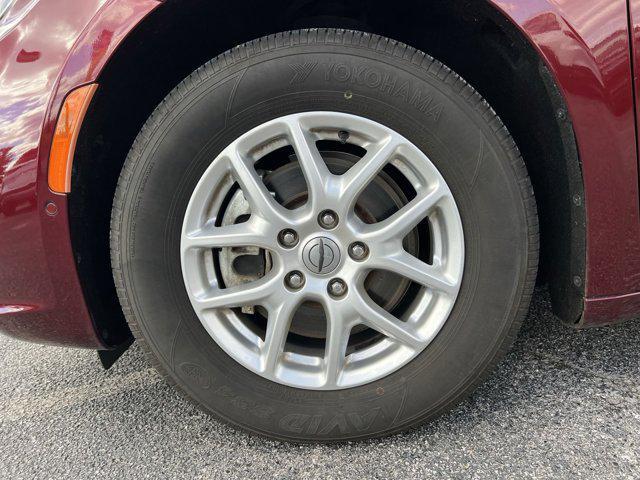 used 2021 Chrysler Pacifica car, priced at $25,000