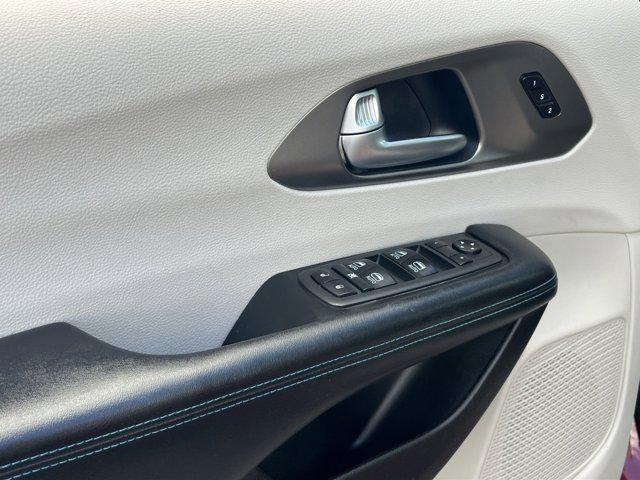 used 2021 Chrysler Pacifica car, priced at $25,000