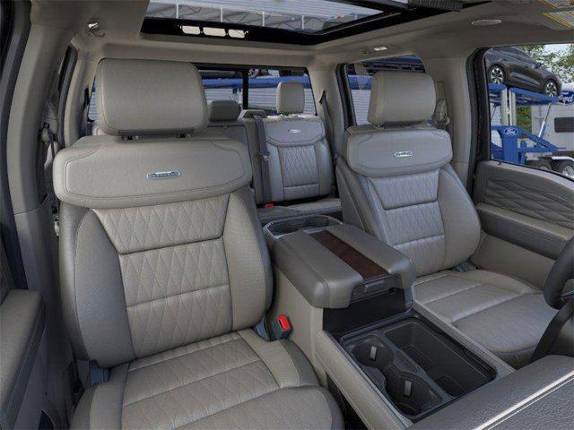 new 2025 Ford F-450 car, priced at $107,305