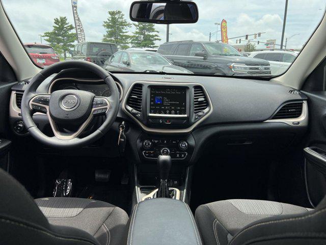 used 2015 Jeep Cherokee car, priced at $14,000