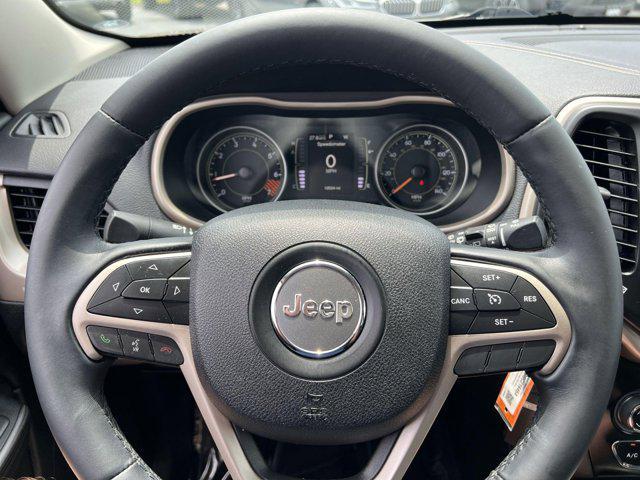 used 2015 Jeep Cherokee car, priced at $14,000