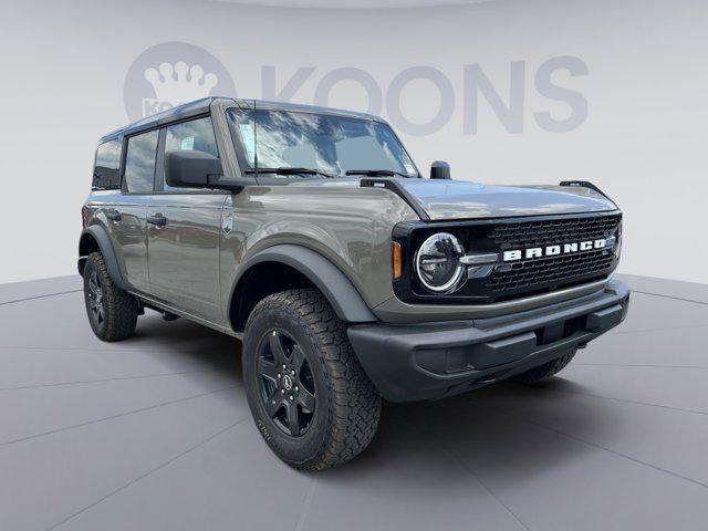 new 2025 Ford Bronco car, priced at $46,298