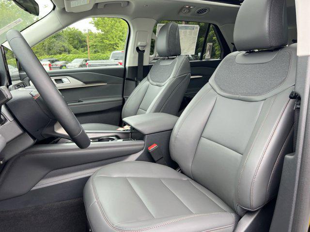 new 2025 Ford Explorer car, priced at $44,664