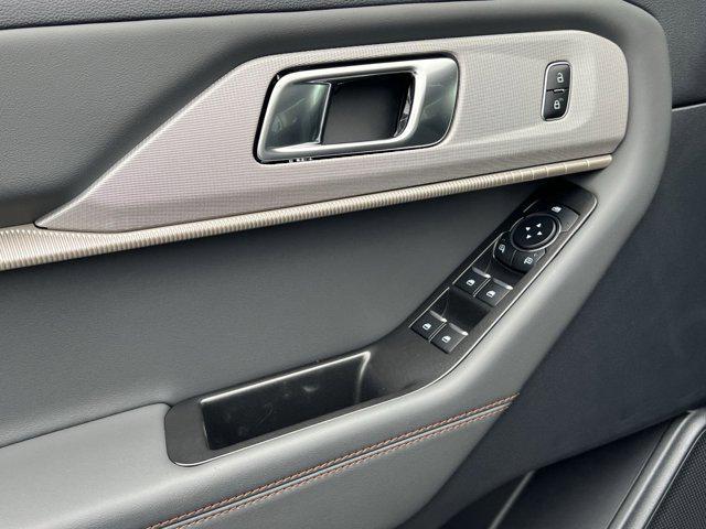 new 2025 Ford Explorer car, priced at $39,283