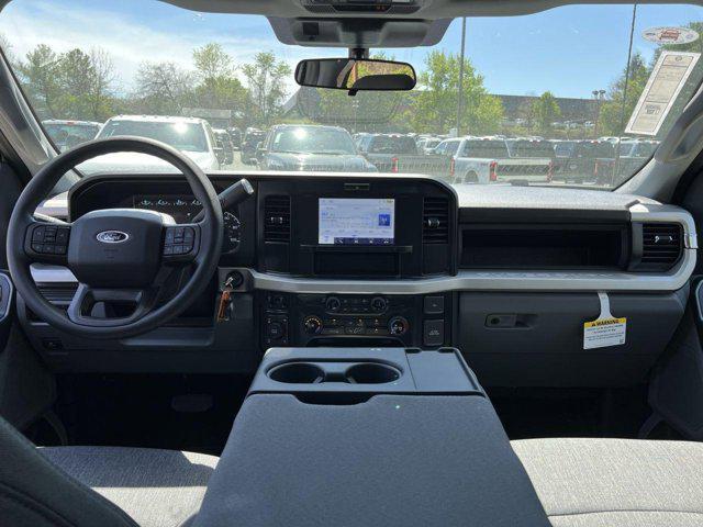 new 2025 Ford F-250 car, priced at $56,351
