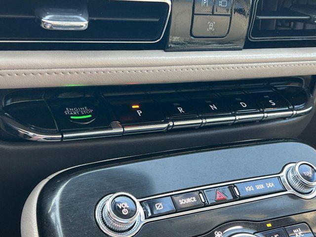 used 2022 Lincoln Nautilus car, priced at $33,000