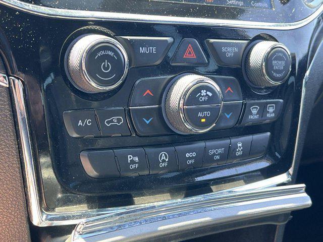 used 2022 Jeep Grand Cherokee car, priced at $28,500