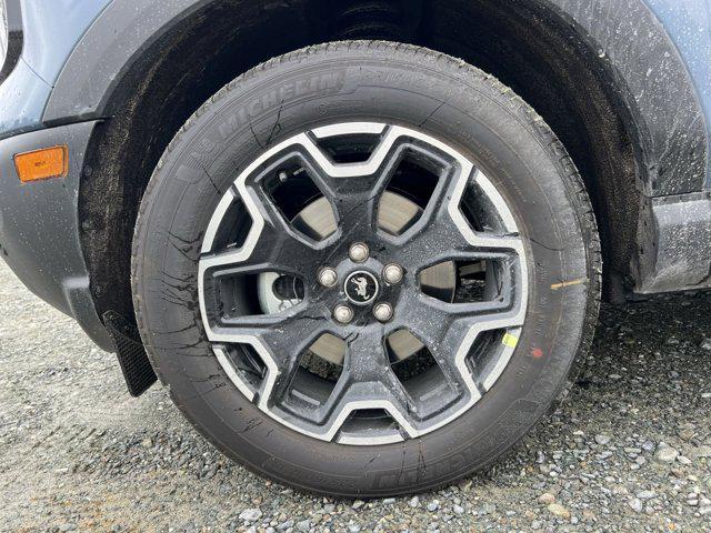 new 2025 Ford Bronco Sport car, priced at $38,015