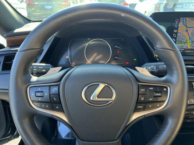 used 2022 Lexus ES 350 car, priced at $31,500