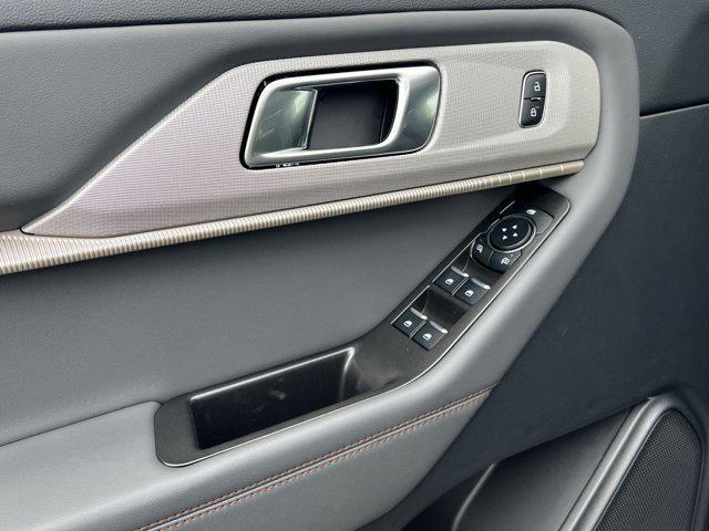 new 2025 Ford Explorer car, priced at $43,663