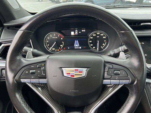 used 2022 Cadillac XT6 car, priced at $34,500