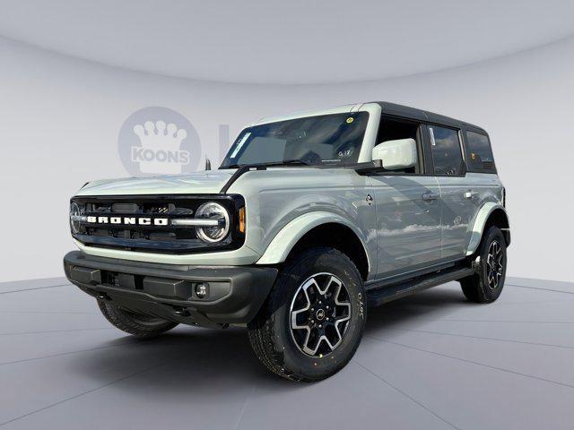 new 2024 Ford Bronco car, priced at $45,104