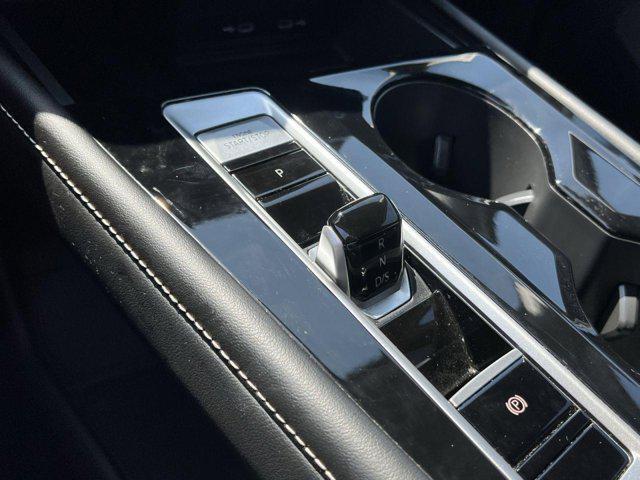 used 2024 Volkswagen Atlas car, priced at $31,000