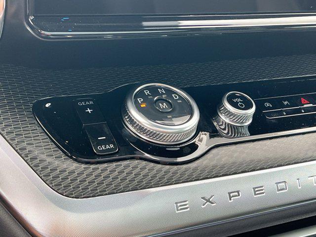 new 2025 Ford Expedition Max car, priced at $79,092