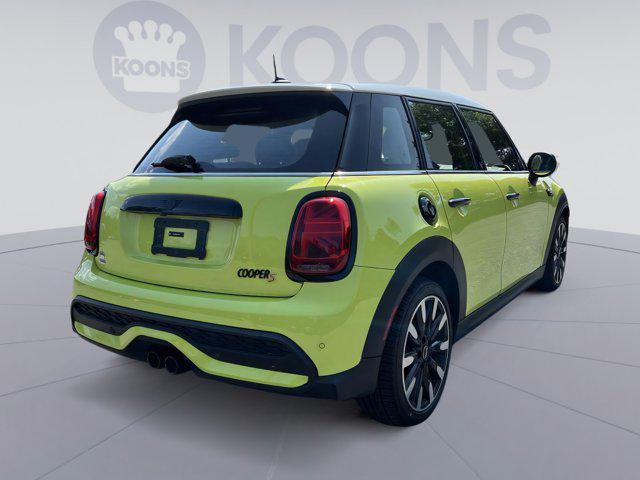 used 2024 MINI Hardtop car, priced at $31,000