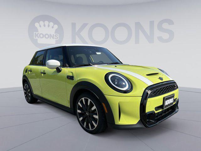 used 2024 MINI Hardtop car, priced at $31,000