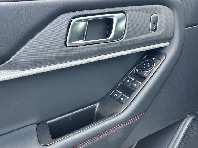 new 2025 Ford Explorer car, priced at $43,422