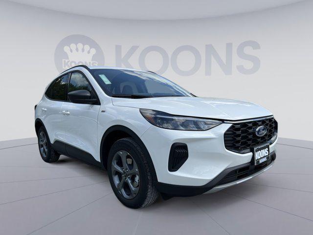 new 2025 Ford Escape car, priced at $28,552