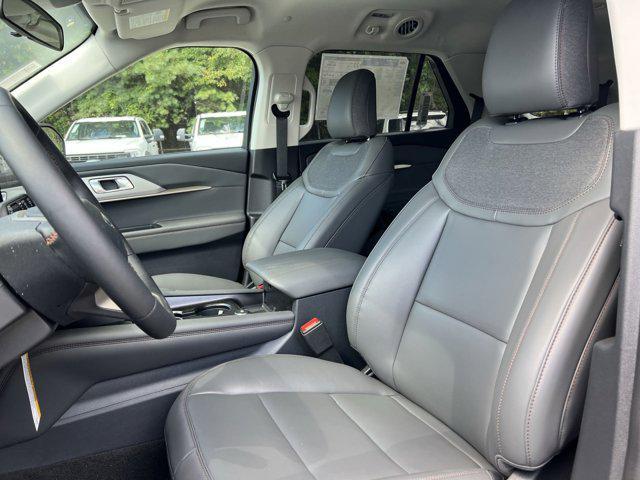 new 2025 Ford Explorer car, priced at $43,361