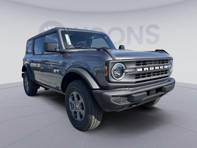 new 2025 Ford Bronco car, priced at $44,535
