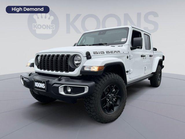 used 2025 Jeep Gladiator car, priced at $39,000