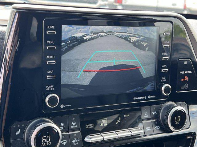 used 2021 Toyota Highlander car, priced at $34,000