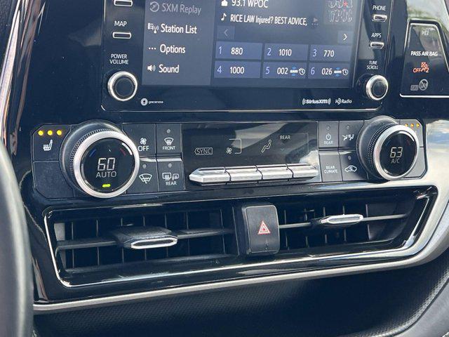 used 2021 Toyota Highlander car, priced at $34,000