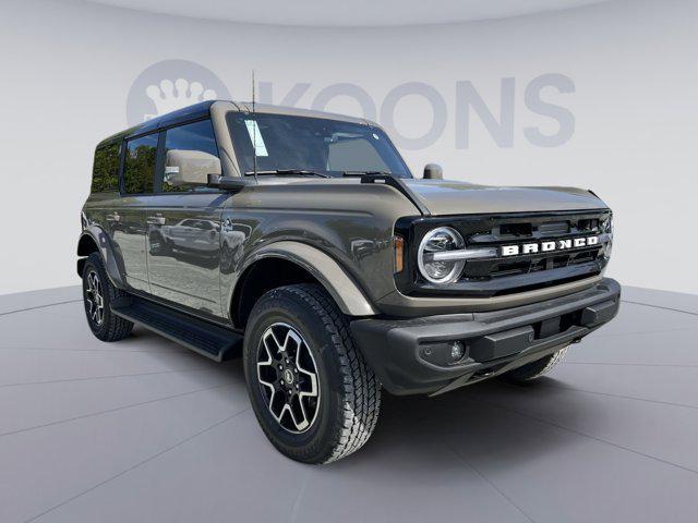 new 2025 Ford Bronco car, priced at $51,870