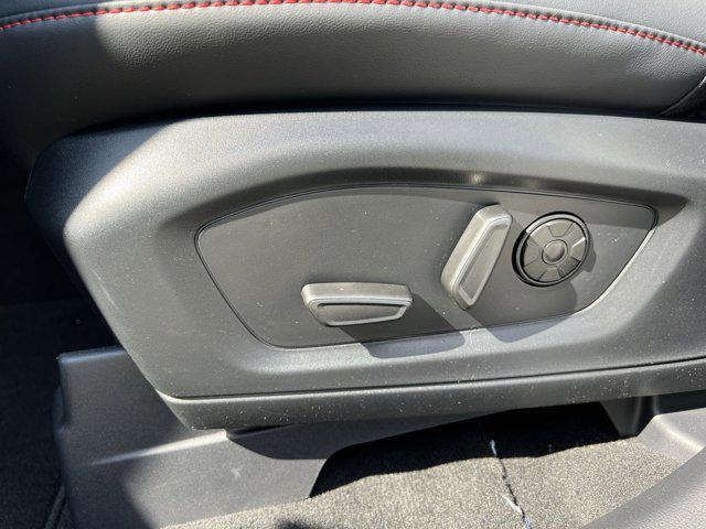 new 2025 Ford Explorer car, priced at $55,314