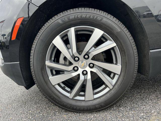 used 2022 Chevrolet Equinox car, priced at $17,000