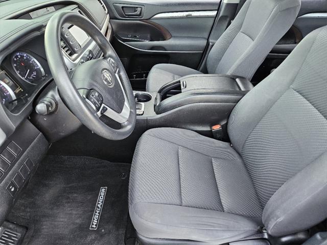 used 2019 Toyota Highlander car, priced at $22,985