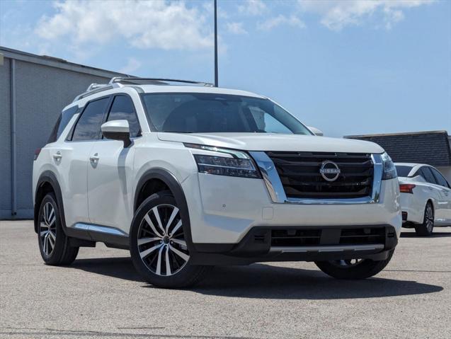 new 2024 Nissan Pathfinder car, priced at $48,984