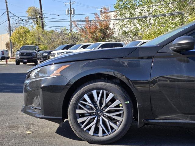 new 2025 Nissan Altima car, priced at $28,885