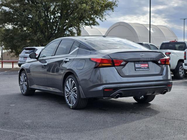 new 2025 Nissan Altima car, priced at $33,303