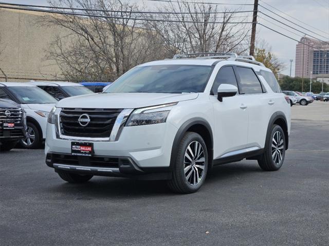 new 2025 Nissan Pathfinder car, priced at $49,652