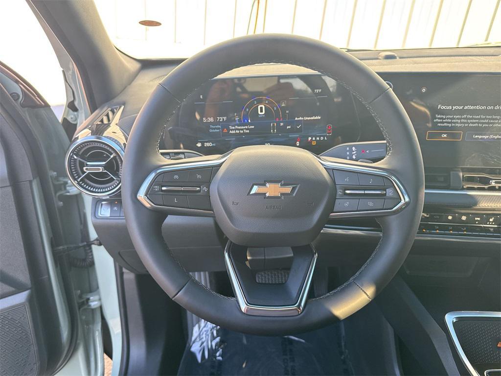 new 2025 Chevrolet Equinox car, priced at $30,176